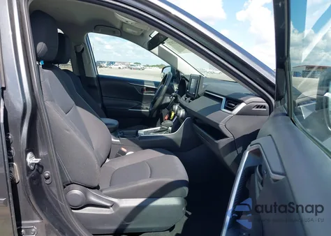 2019 Toyota Rav4 Le z USA, uszkodzony, nr VIN 2T3F1RFV3KC049580